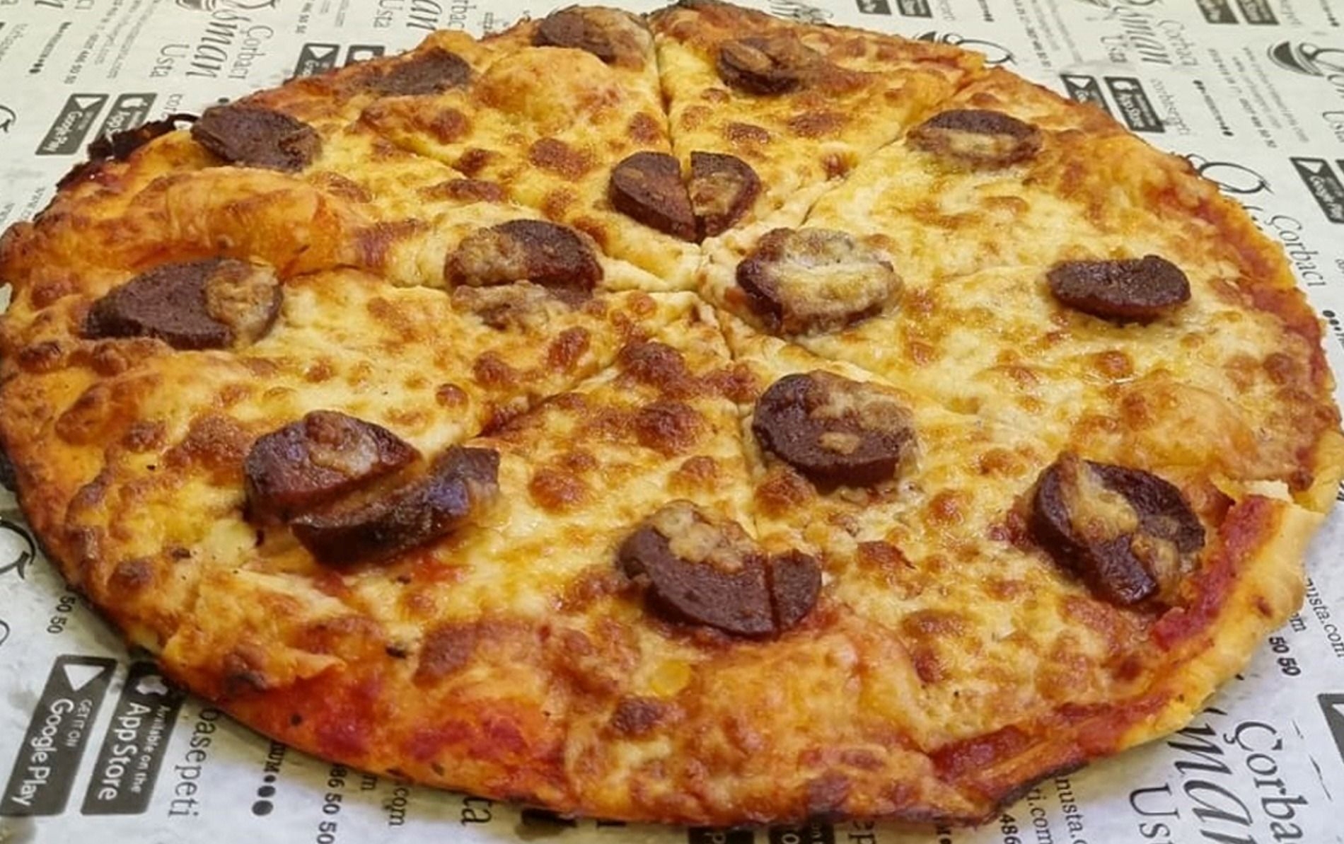 Sucuk Pizza
